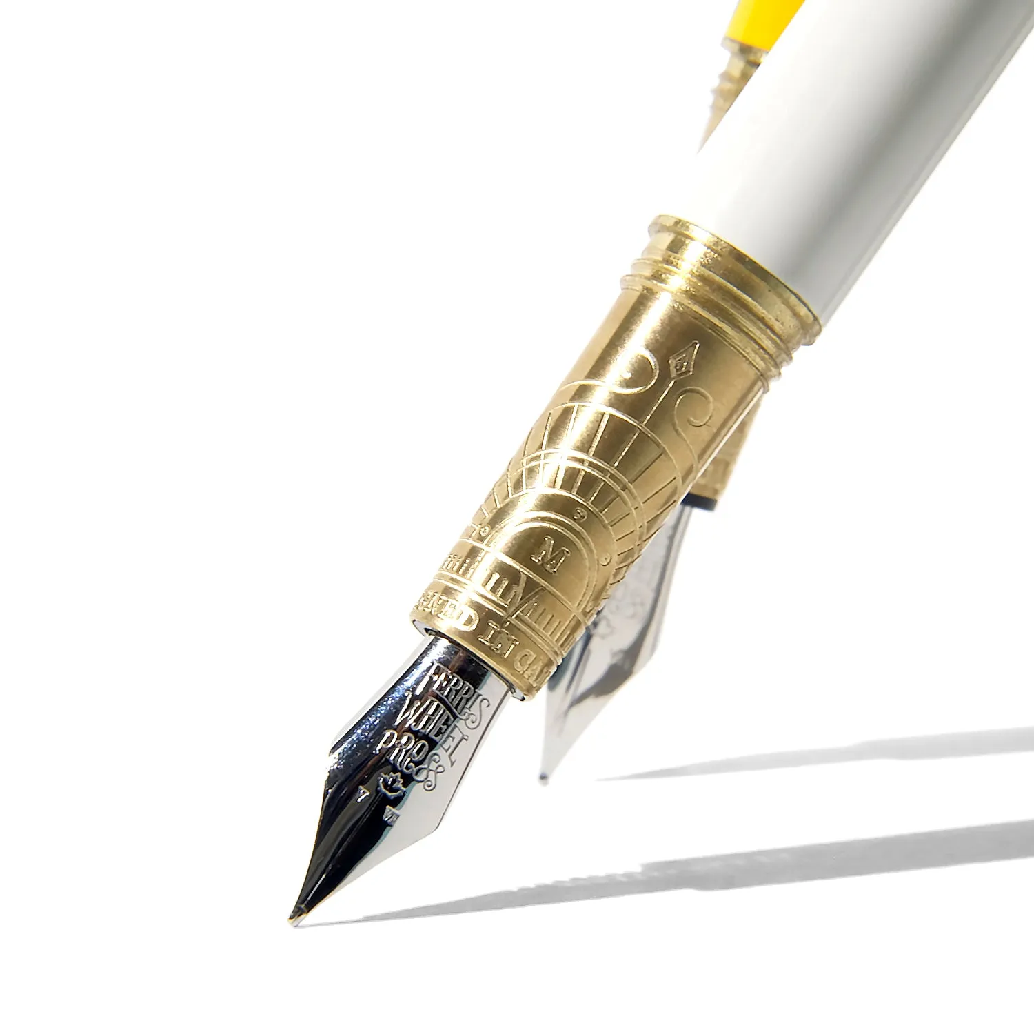 Brush Fountain Pen - Crème Glacée White (Fine)