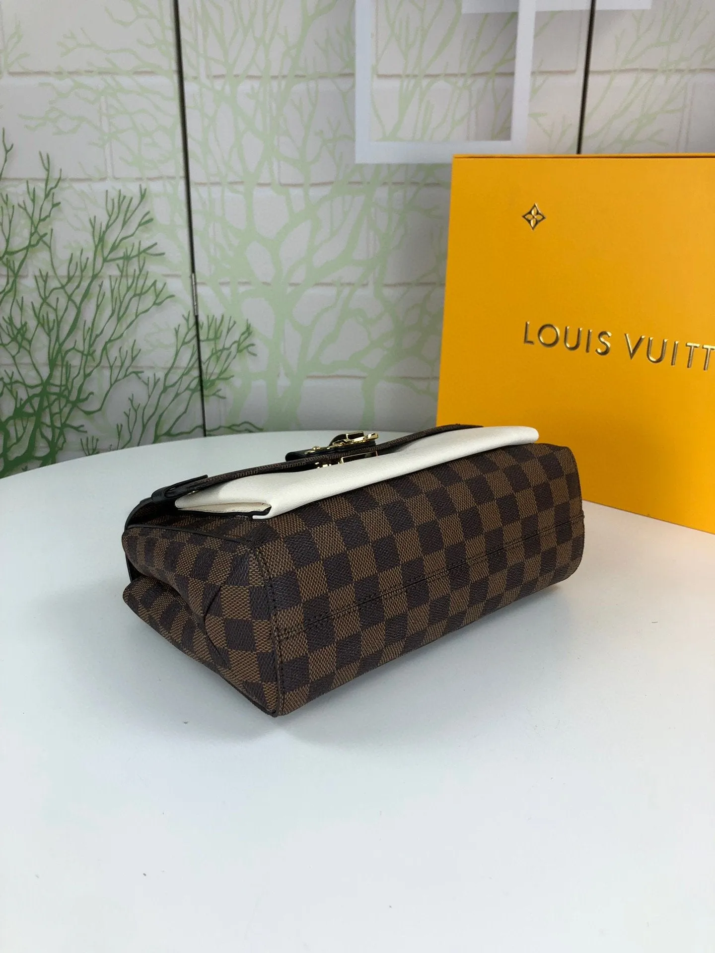 Designer Handbags LN 053