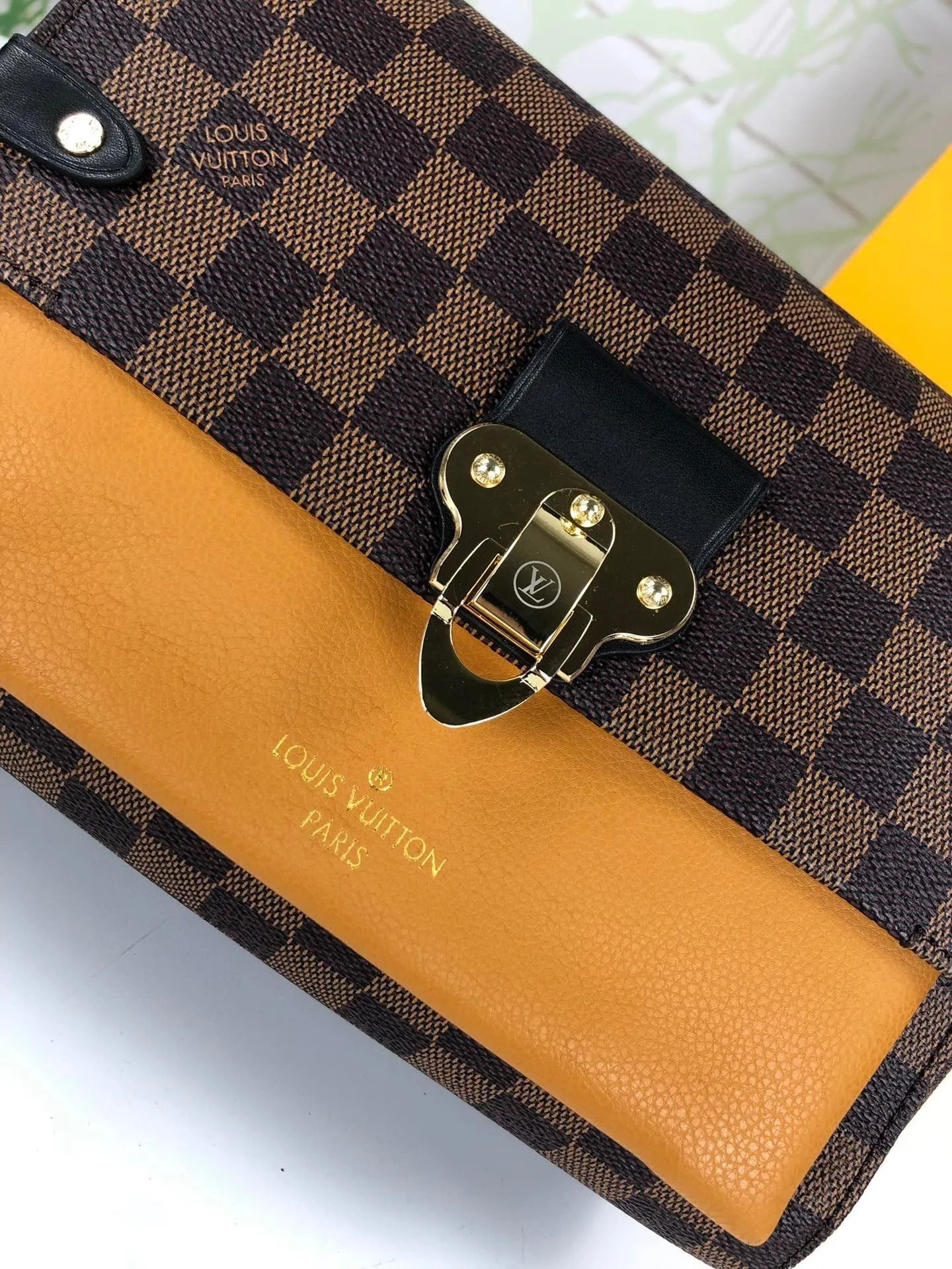 Designer Handbags LN 053