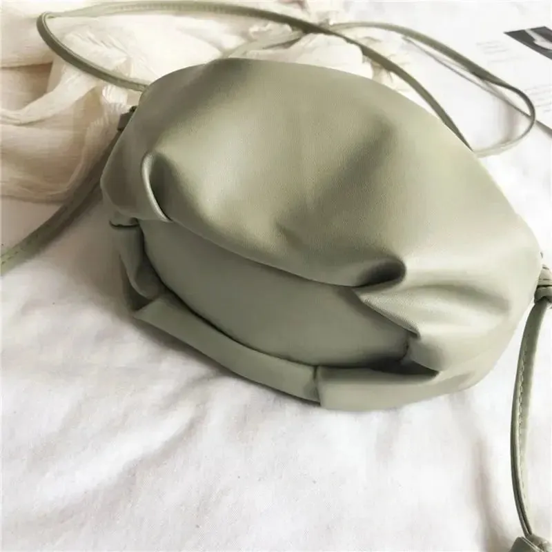 Fashion Women Shoulder Bag New Arrival Crossbody Bag Female Solid Color Pleated Design Ladies Bag Mini Zipper Cloud Bag For Girl