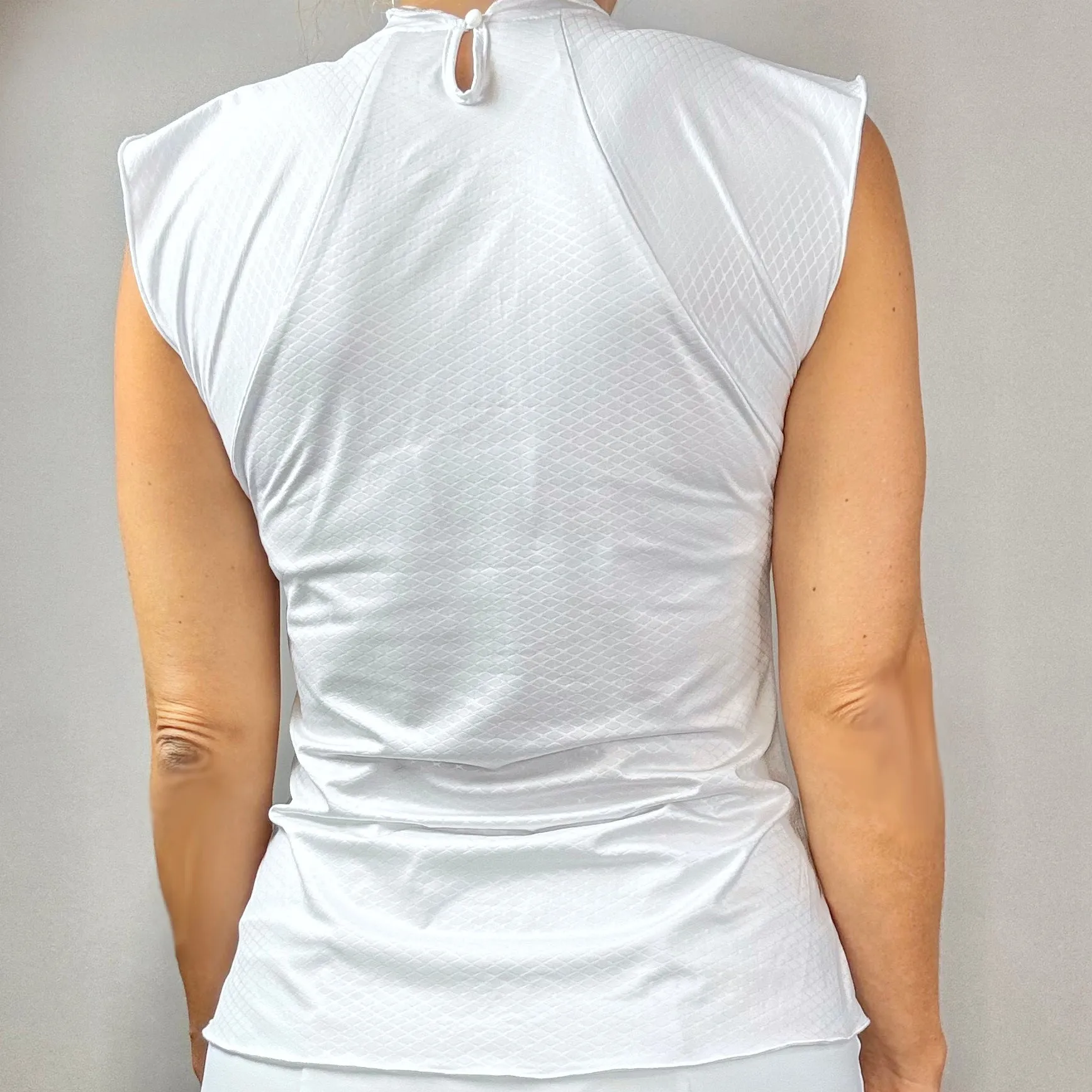 Flutter Sleeve Top (textured white)