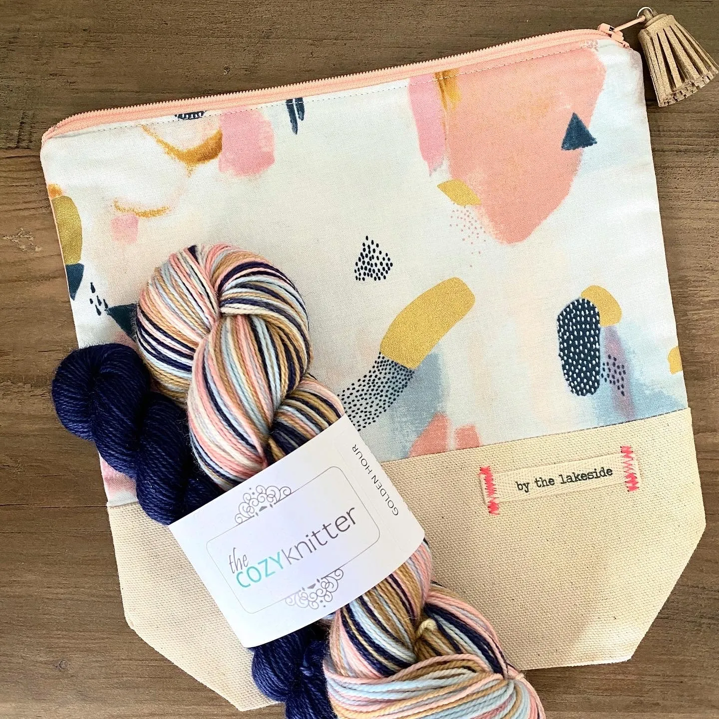 GOLDEN HOUR KIT | self-striping yarn and project bag