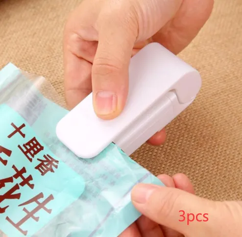 Household Portable food clip mini snack plastic bag sealer to create an airtight seal