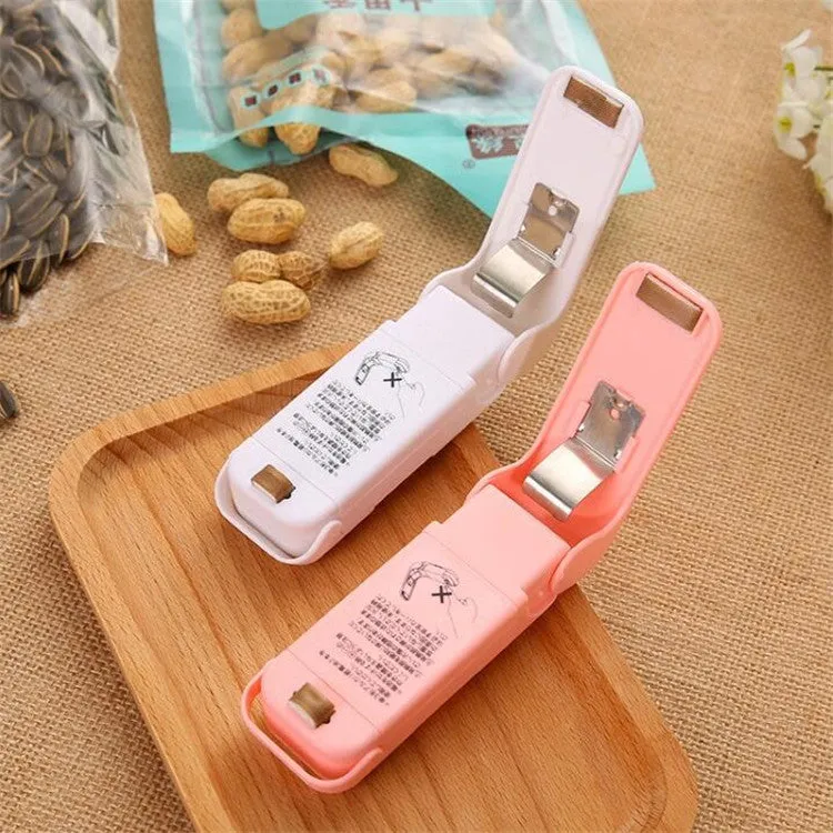 Household Portable food clip mini snack plastic bag sealer to create an airtight seal