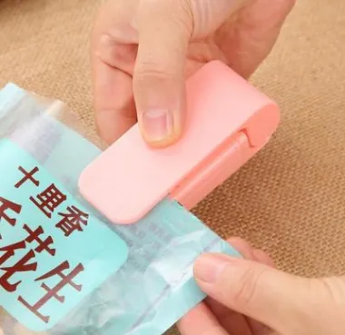 Household Portable food clip mini snack plastic bag sealer to create an airtight seal
