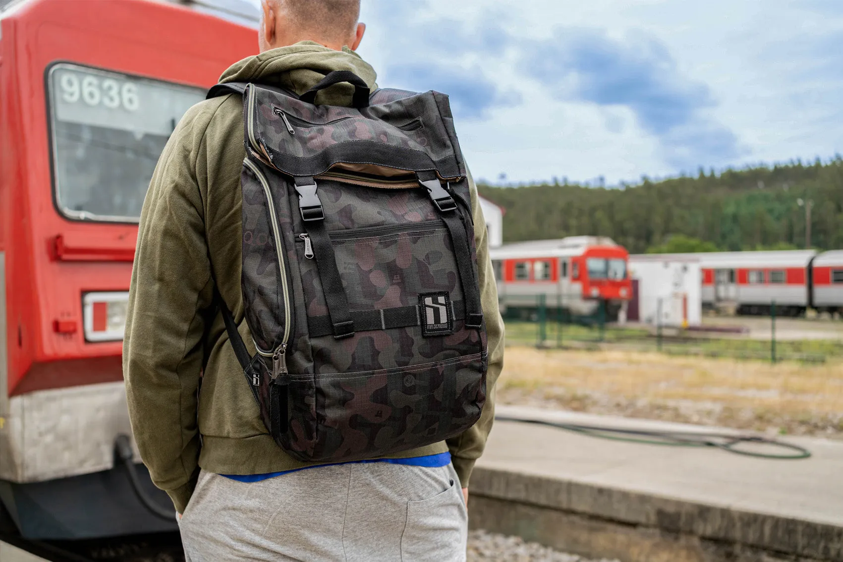 Mr. Serious Wanderer backpack camouflage