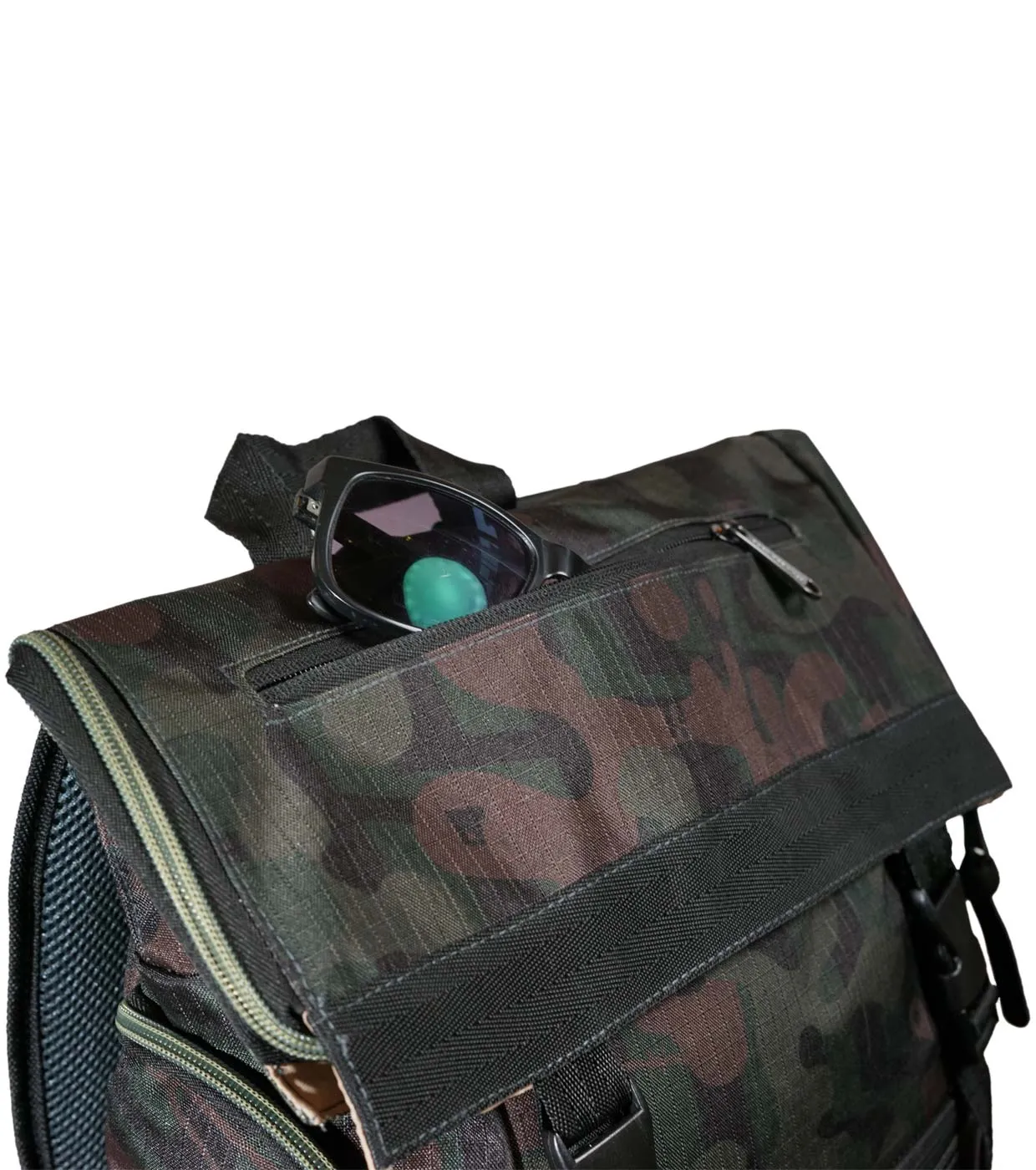 Mr. Serious Wanderer backpack camouflage