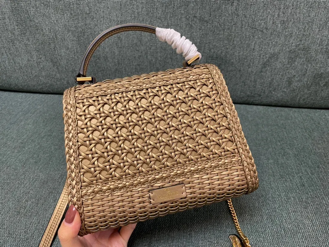 VLTN081 SMALL VSLING HANDBAG / HIGHEST QUALITY VERSION / W8.6xH6.6xD3.5 in