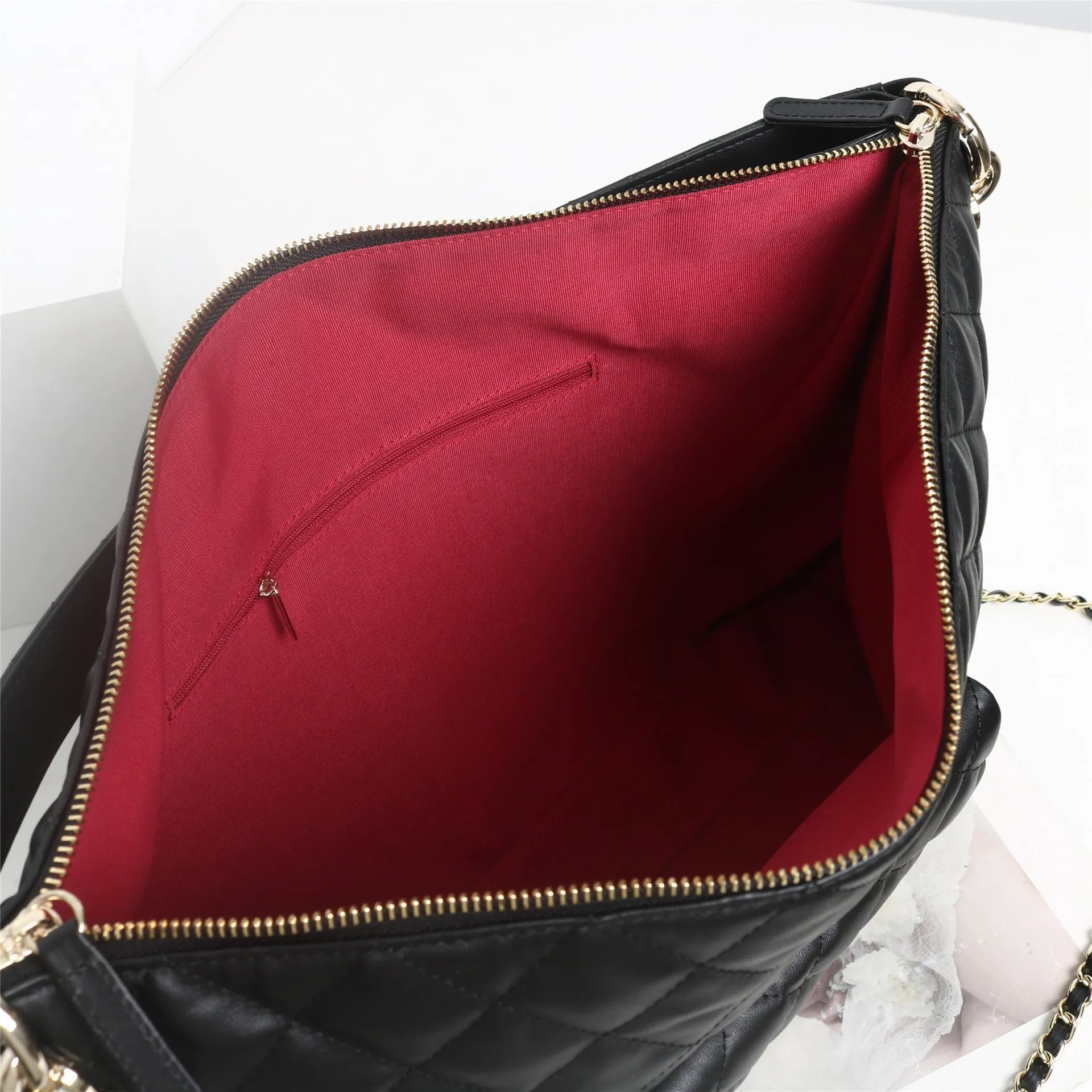 Womens Quilted Leather Large  Hobo Chain Cross Body Bag